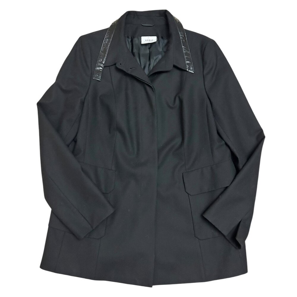 Akris Punto Women's Size 14 Black Wool w/Faux Leather Trim Jacket Button Front